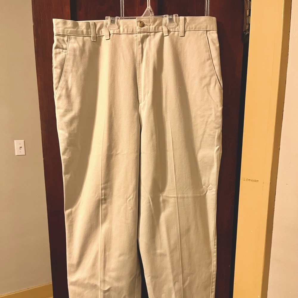 Off white trousers